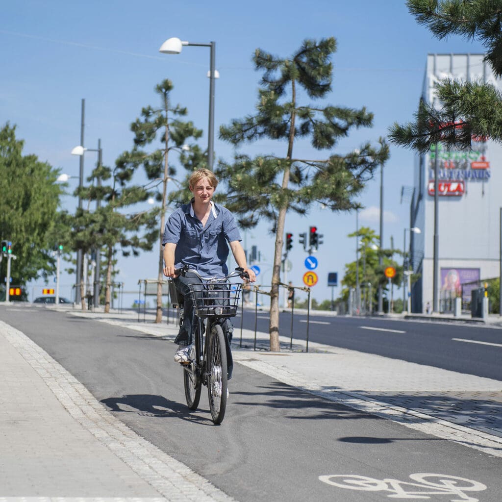 Cyklar i Centrala Nacka. Foto: Ryno Quantz